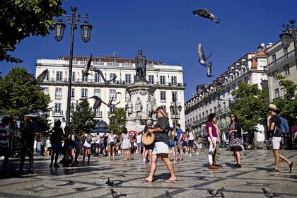 Otra de las grandes novedades es la finalización de los visados de oro, que conceden permisos de residencia a quienes inviertan en inmuebles, creen negocios o trasladen capitales a Portugal.