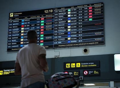 Miles de vuelos fueron cancelados debido al apagón informático.