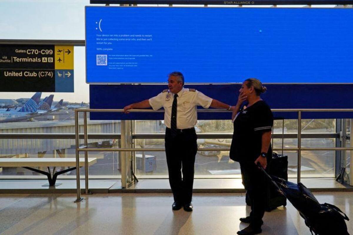 Miles de vuelos fueron cancelados en todo el mundo.