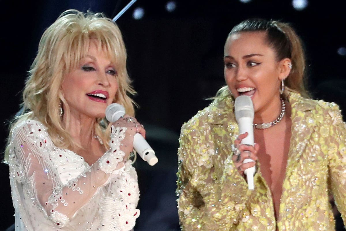 Miley Cyrus despidió con emoción a Dolly Parton y se refirió a la última charla que compartieron: “Música y metamorfosis”