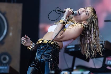 Miley Cyrus fue uno de los números centrales en la última edición de Glastonbury, en 2019; los organizadores anunciaron que este año tampoco habrá festival en Somerset