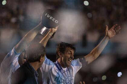 Milito, el ídolo que volvió por la gloria (más)