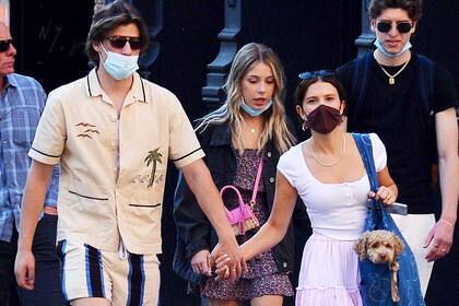Millie Bobby Brown y Jake Bongiovi salieron como pareja por primera vez en la ciudad de Nueva York en junio de este año