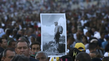 Millones de cubanos se congregan en la Plaza de la Revolución, en La Habana para despedir a su líder