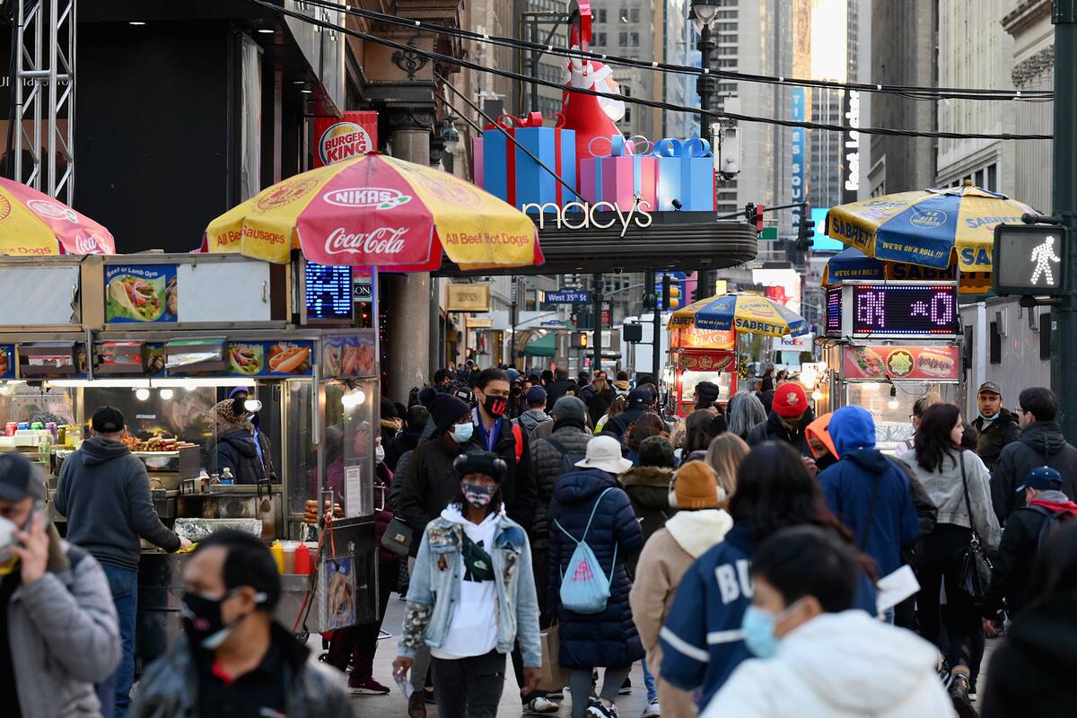 Millones de estadounidenses están ignorando los consejos de los expertos en salud pública y viajan para las vacaciones de Acción de Gracias