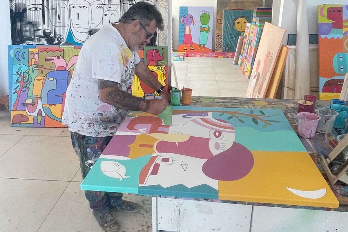 Milo Lockett en su taller