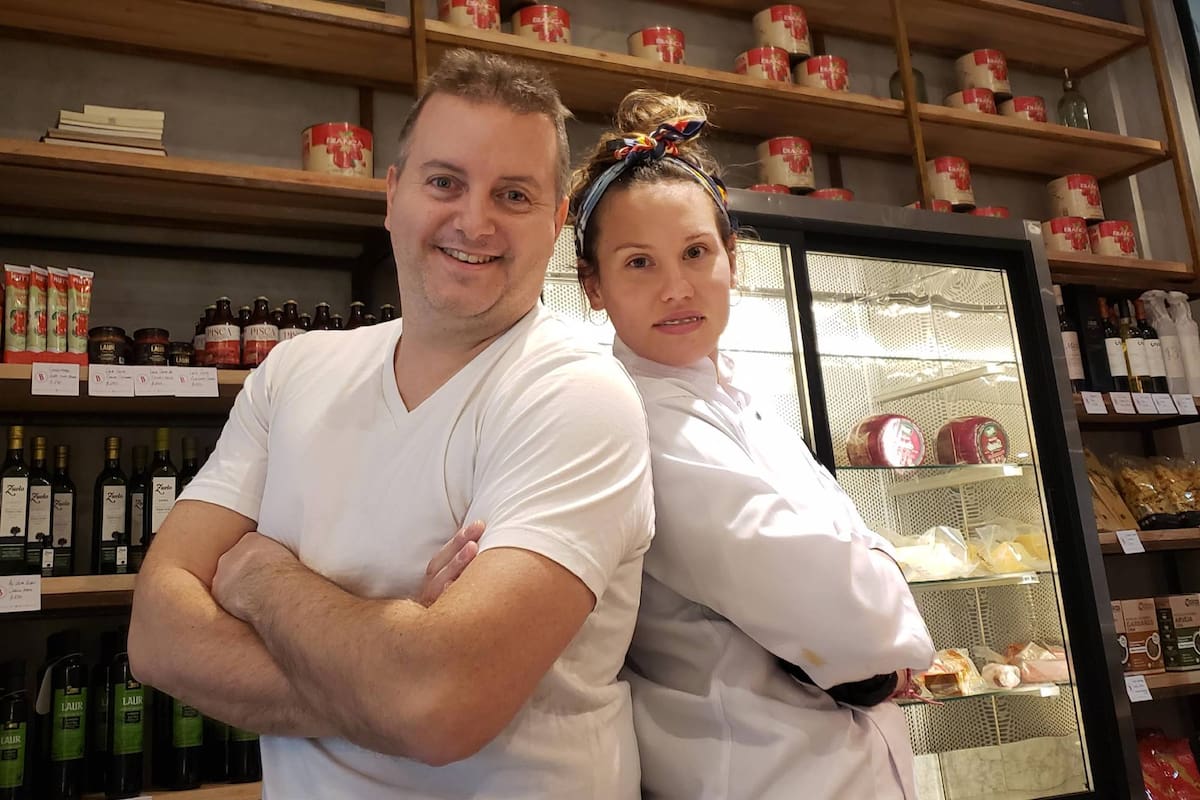 Milton Bertoni y Stefy Langford, los creadores de Biasatti, la Tratto de Belgrano donde la especialidad son los sabores italianos