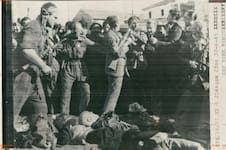 La historia detrás de la foto del cadáver de Mussolini que llegó a la tapa de The New York Times