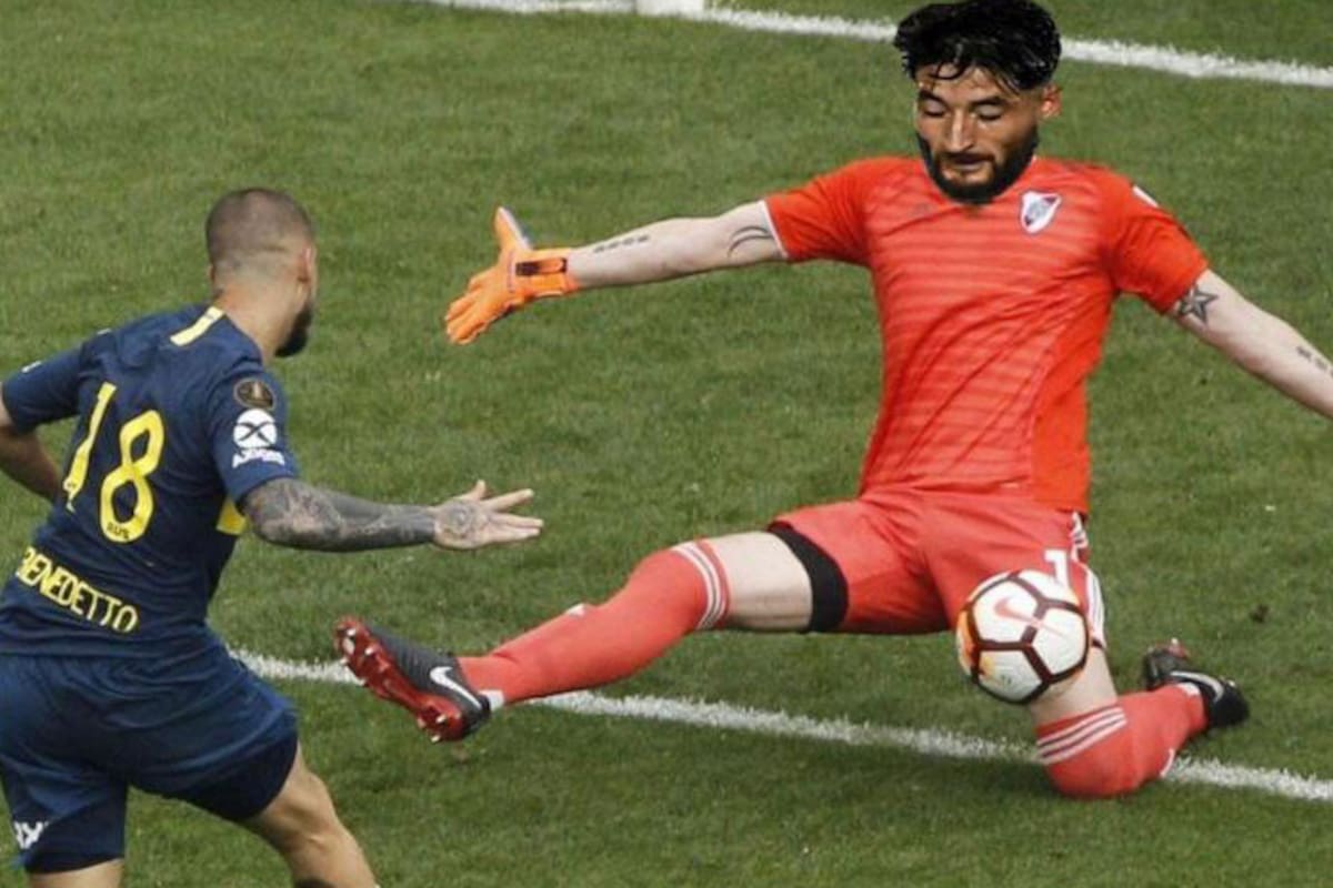 Milton Casco atajaría contra Independiente Santa Fe por la Copa Libertadores tras la negativa de la Conmebol y estallaron los memes