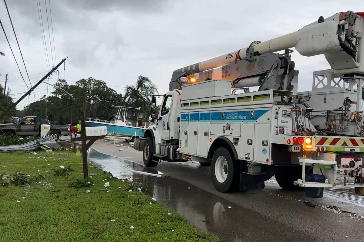 Milton provocó severos daños en el tendido eléctrico de Florida