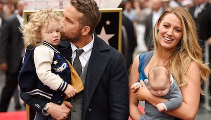 Mimos y abrazos para las pequeñas de Ryan Reynolds y Blake Lively