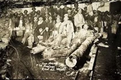 Mineros británicos en Real del Monte en el siglo XIX. Foto: Pasteko