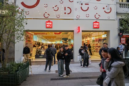 Miniso abrió su primera tienda en la calle Florida, con más de 360 metros cuadrados cubiertos