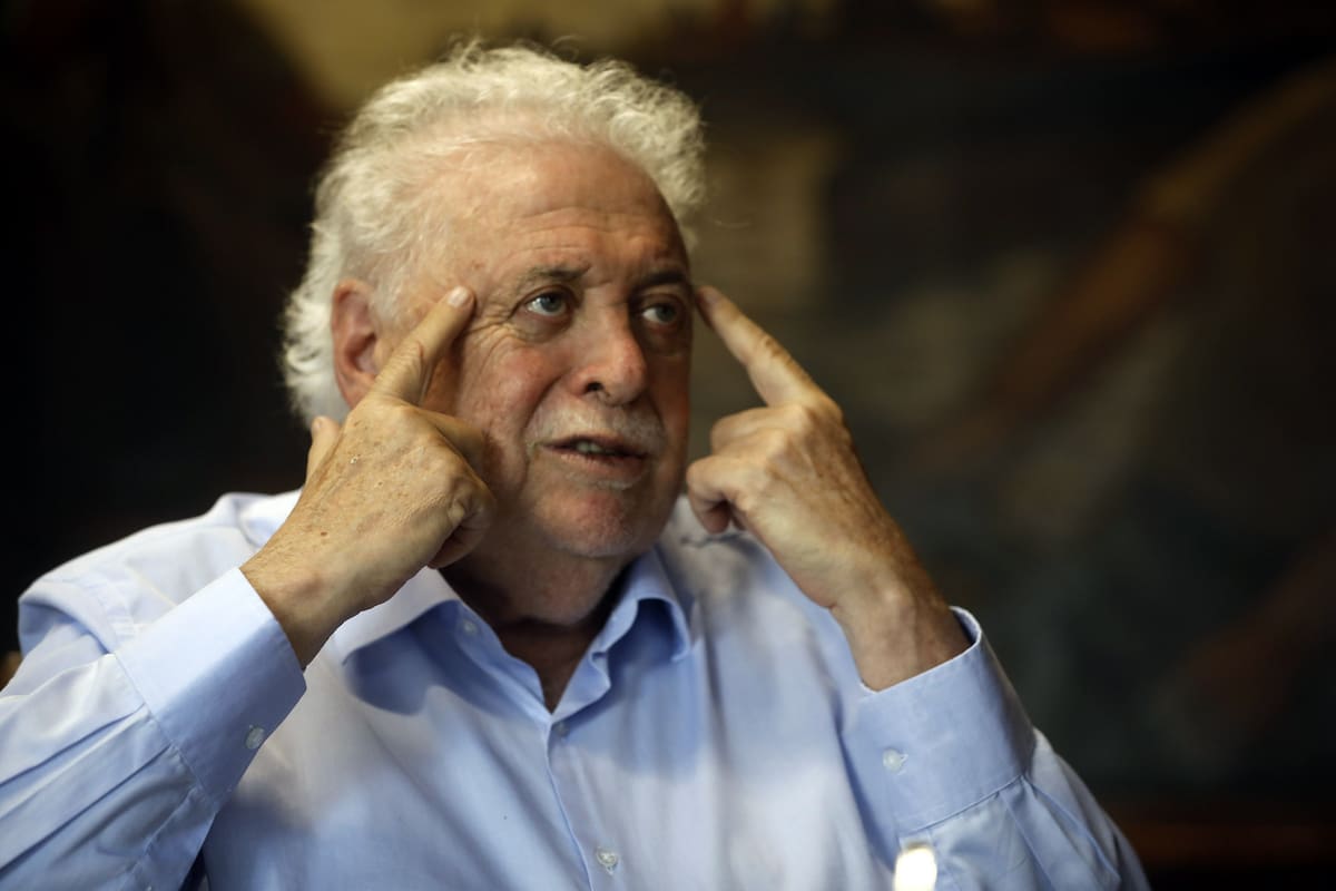 ministro de salud Gines gonzales Garcia