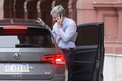 Llegada de ministros a casa de Gobierno para la reunión de Gabinete