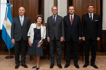 MINISTROS DE LA CORTE SUPREMA DE JUSTICIA DE LA NACIÓN ARGENTINA Ricardo Lorenzetti, Elena Highton de Nolasco, Carlos Rosenkrantz, Juan Carlos Maqueda y Horacio Rosatti
