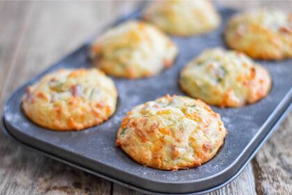 Minitartas de pollo y queso.