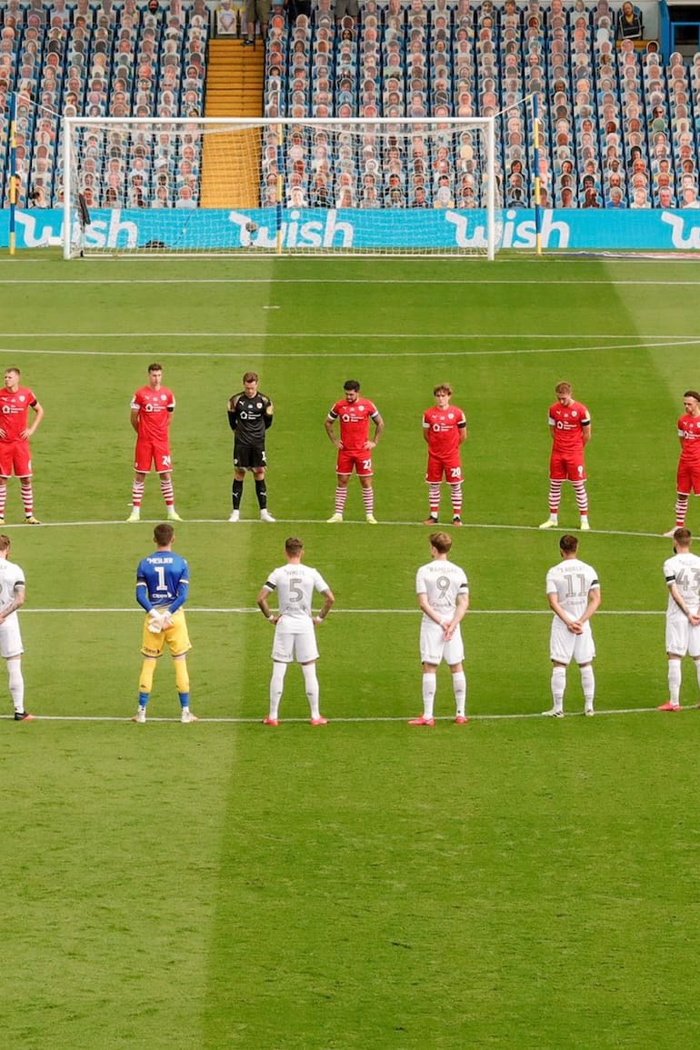 minuto de silencio antes de comenzar el partido
