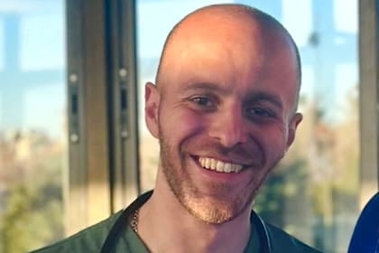 Miqueas Martínez Secchi, médico residente del Hospital General José de San Martín de La Plata, fue suspendido luego de que se viralizaran mensajes propios con contenido antisemita