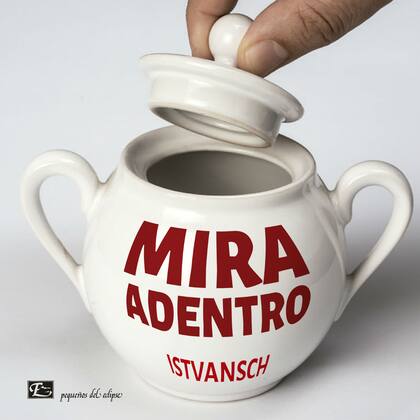 Mira adentro
