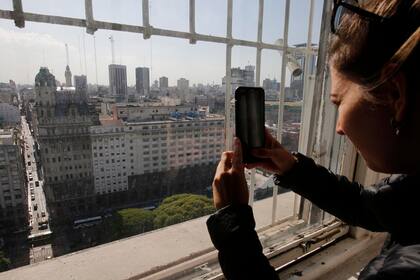 Quienes lo visitan aprovechan para registrar su visión desde las alturas
