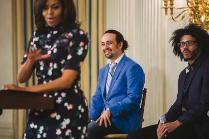Miranda, en 2016, muy cerca de Michelle Obama; ella lo había conocido al inicio de la presidencia de su marido