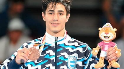 Mirco Cuello con su medalla de los Juegos de la Juventud en 2018