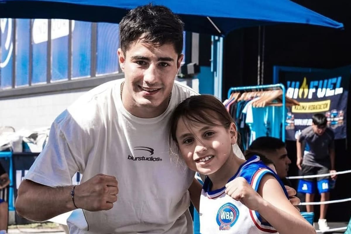 Mirco Cuello es pura felicidad; el título mundial interino lo pone de cara a grandes oportunidades