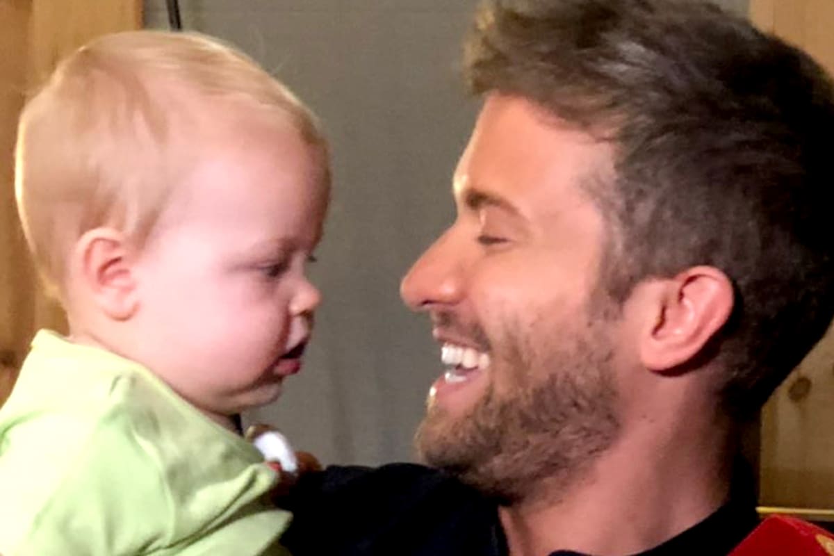 Mirko compartió un momento especial con el cantante español Pablo Alborán.