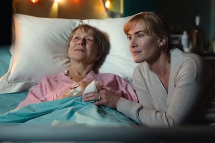 Mirren y Winslet en una escena de Adiós, June