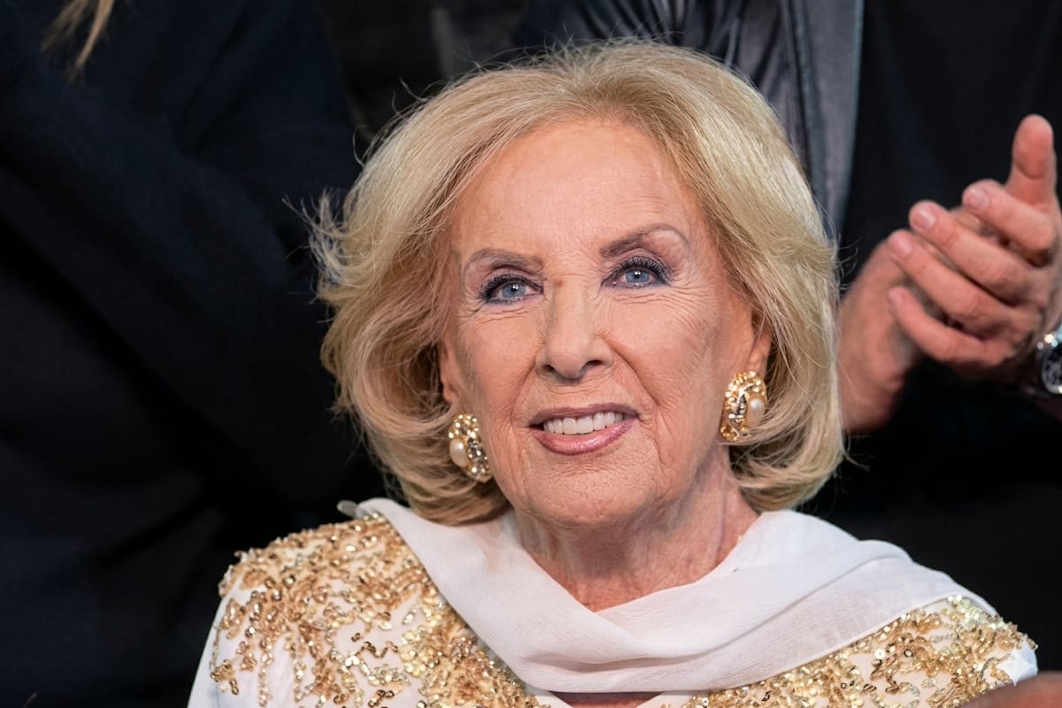 Mirtha dijo presente en el desfile de Cosano y no se calló nada