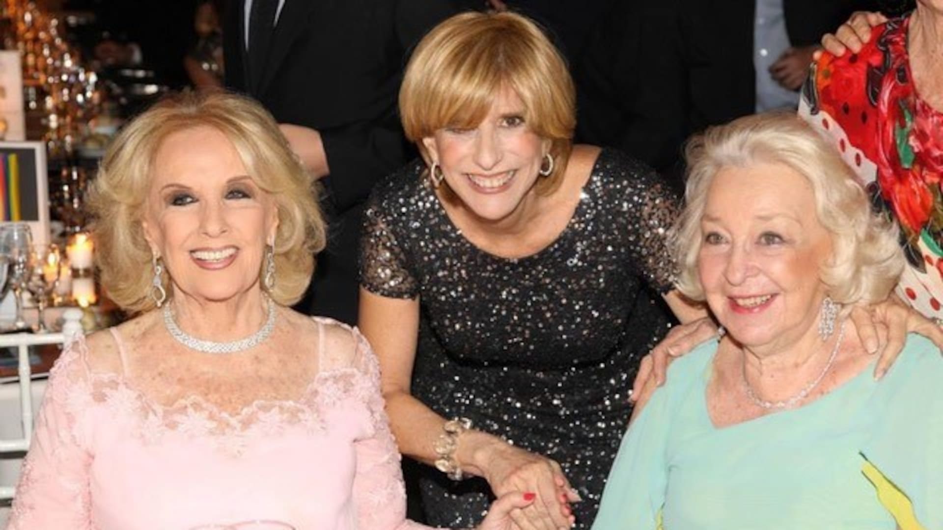 Mirtha Legrand, Ani Mestre y la primera presidenta de COAS Marta Chopitea de Carbó
