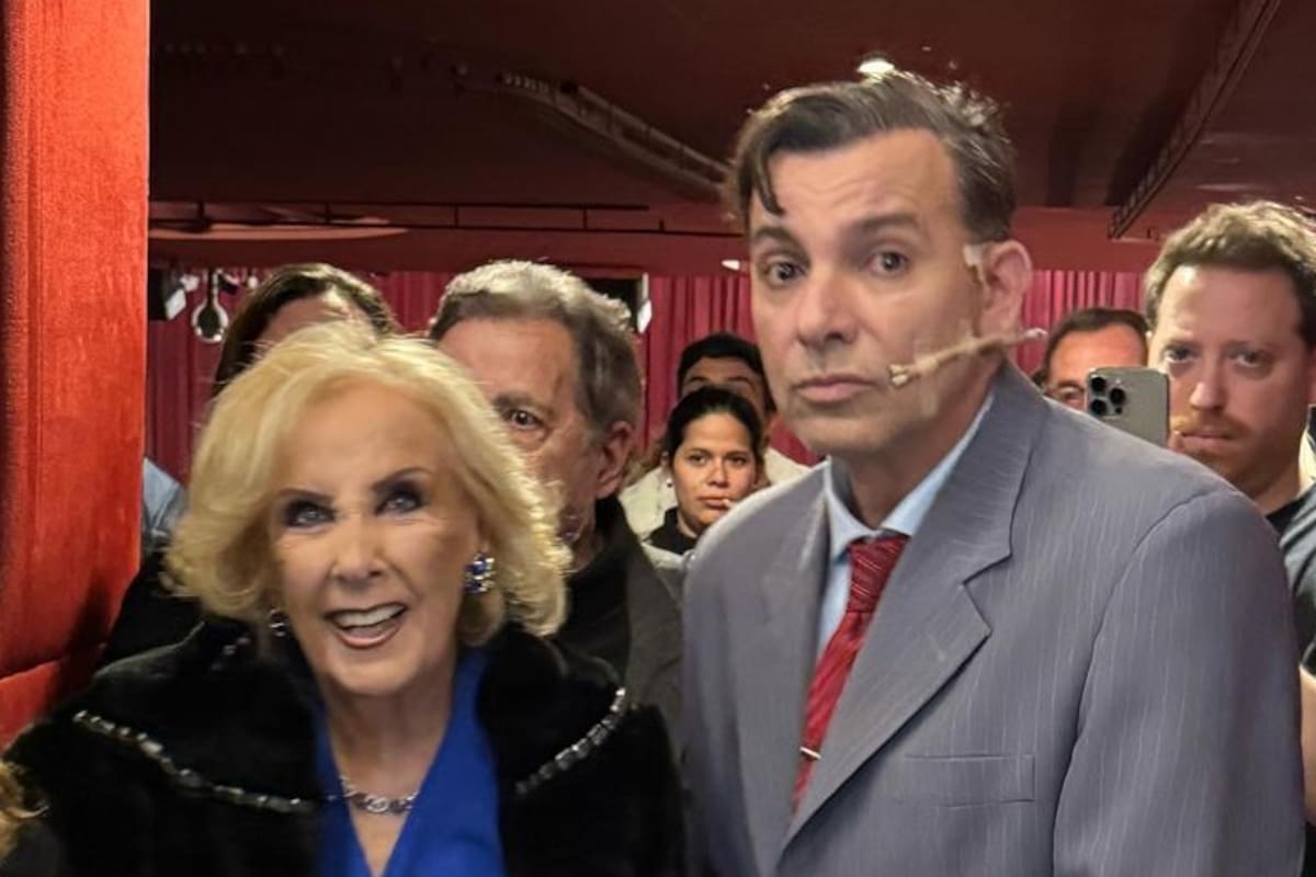 Mirtha Legrand fue a ver La cena de los tontos y Martín Bossi le dedicó una canción