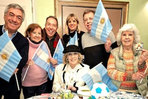 "Pelotorta", cantitos y una estampita muy especial: así celebró Mirtha Legrand el triunfo de la Selección