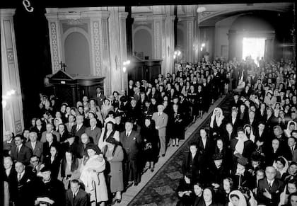 Misa en 1948.