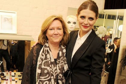 Mischa Barton y su madre, en 2012, cuando aún reinaba la paz entre ellas