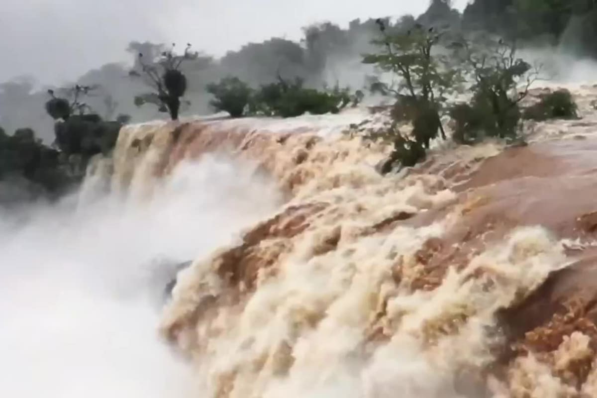 Misiones: un turista cayó a las cataratas del Iguazú