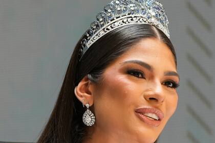 Miss Universo Sheynnis Palacios asiste a una conferencia de prensa en la Ciudad de México, el miércoles 4 de septiembre de 2024, para compartir detalles sobre el concurso de belleza que se llevará a cabo el 16 de noviembre en la capital mexicana. (Foto AP/Eduardo Verdugo)