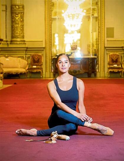 Misty Copeland pasó de una infancia traumática que forjó su personalidad a la satisfacción de ver cómo su historia deja que los chicos puedan soñar