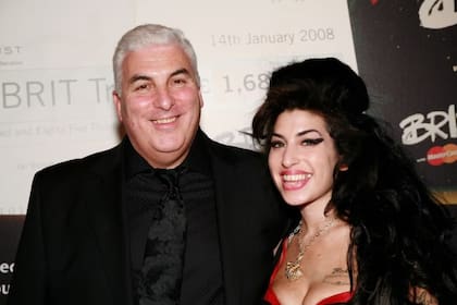Mitch y Amy Winehouse en los BRIT Awards de 2008, en Londres
JMEnternational (Getty Images)