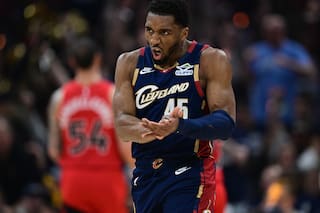 Mitchell anota 32 y Cavaliers vencen 126-113 a Raptors en el Juego 1 del Este