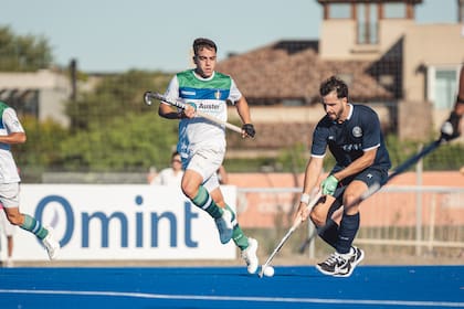 Mitre se impuso a San Martín por 4 a 2 y es puntero