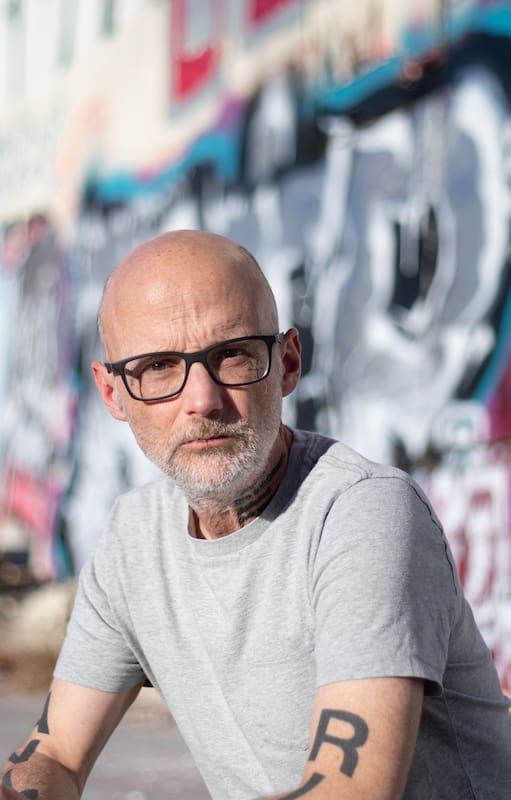 Moby lanza este viernes un nuevo álbum, Always Centered At Night y vuelve a salir de gira luego de diez años