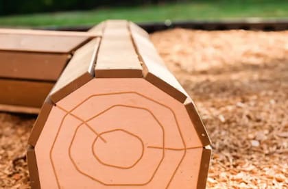Modern Mill ha lanzado recientemente una línea de elementos para parques infantiles hechos con su producto de cáscara de arroz