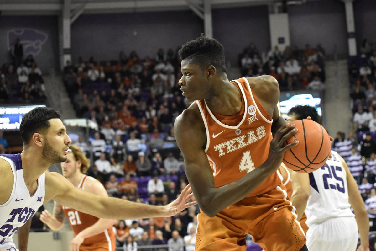 Mohamed Bamba, la gigante del Harlem de 2.15 metros de altura, 2.39 metros de envergadura, que conmueve a la NBA