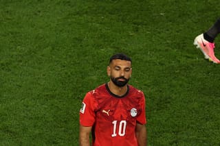 Mohamed Salah deja el partido ante Irán por lesión en la rodilla izquierda