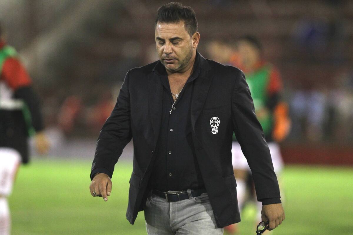 Mohamed, tras su último partido como DT de Huracán