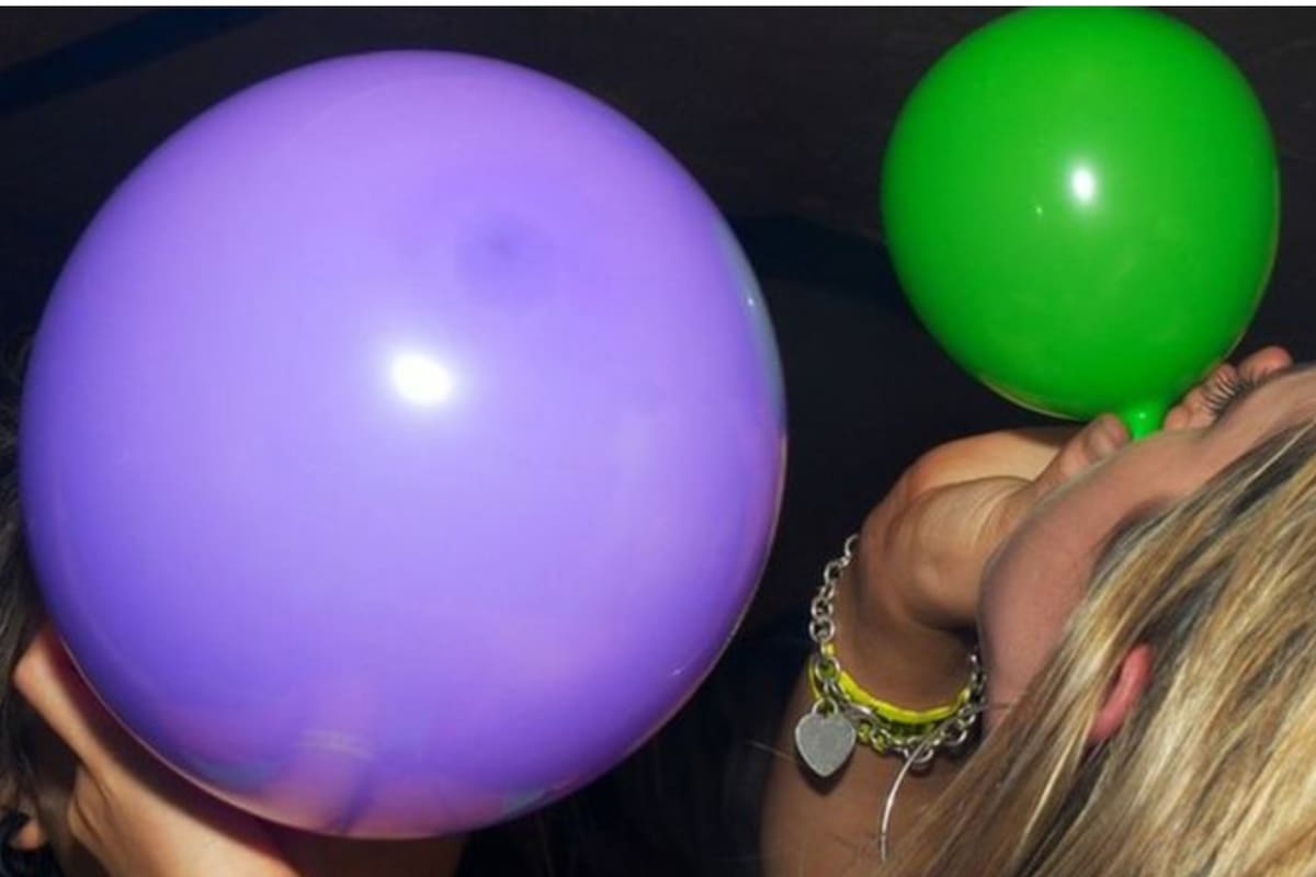 Mollie asegura que el gas de la risa es una puerta de entrada a otras sustancias ilegales