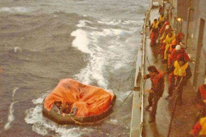 José y sus compañeros de balsa estuvieron 38 horas flotando en altamar