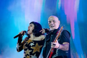 Mon Laferte y Zeta Bosio